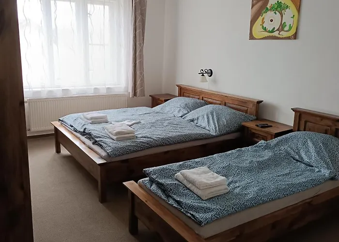 Hluboka 3* Глубока-над-Влтавой